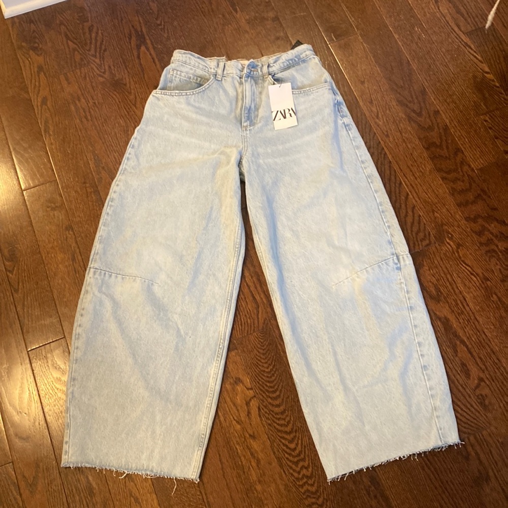 Light wash wide leg zara jeans
